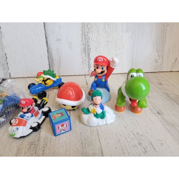 Variety Mario kart Luigi collectible toy figure shell